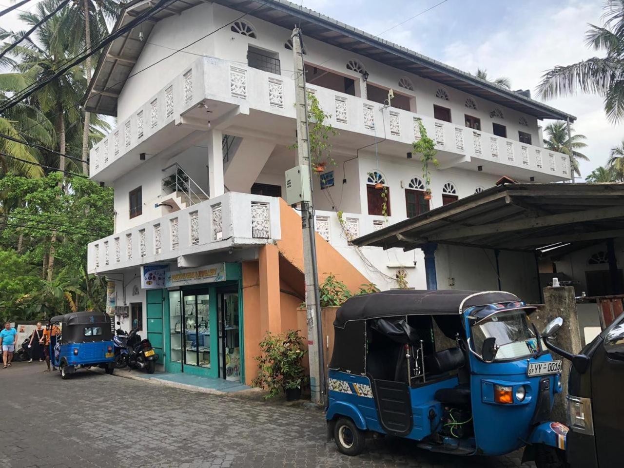 Boomerang Una With Free Scooter Bike Unawatuna Exteriér fotografie